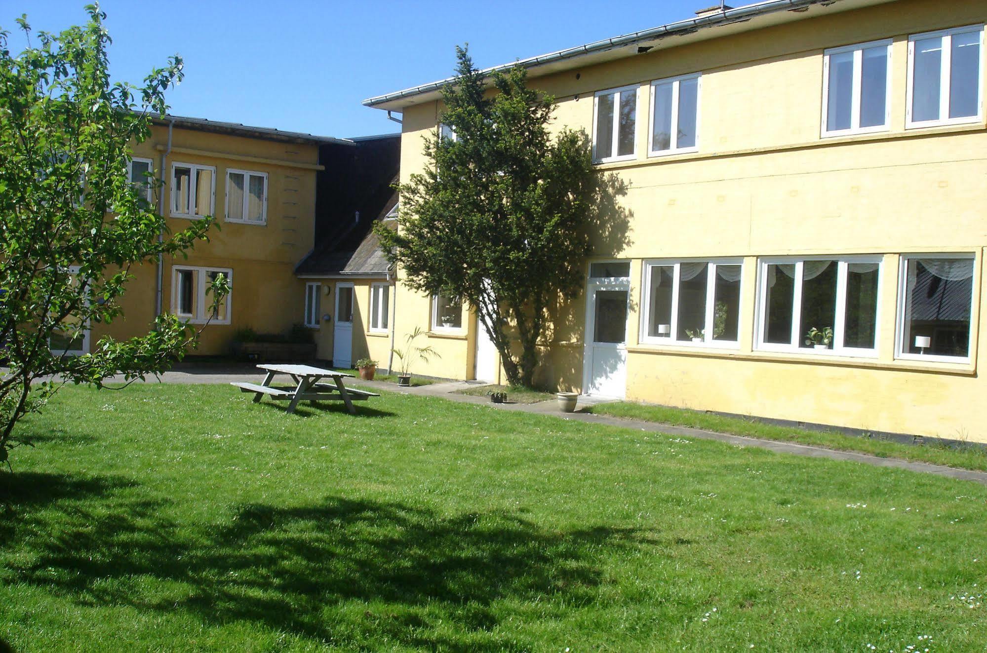 Hotel Havlund Bed And Breakfast Grenå Exterior foto